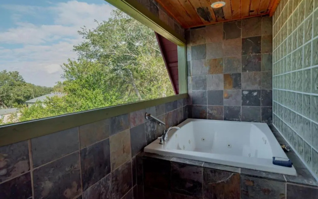 512 E Cooper-Surf Chalet