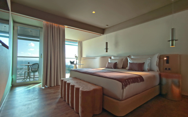 The Views Baia - Adults Only
