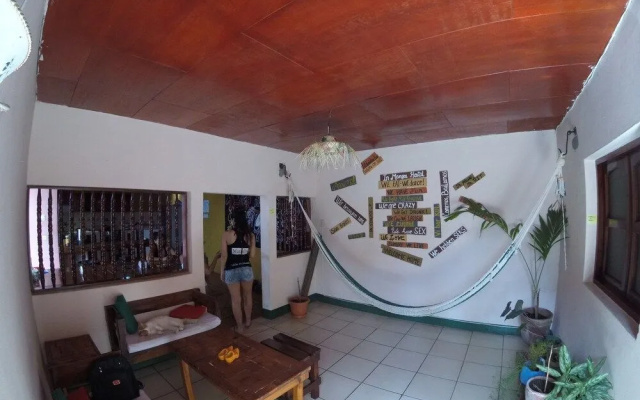 Mangos Hostel