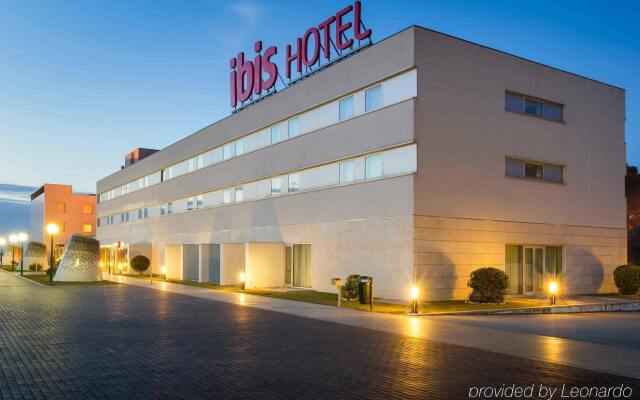 Отель Ibis Porto Sao Joao Порту вид на фасад
