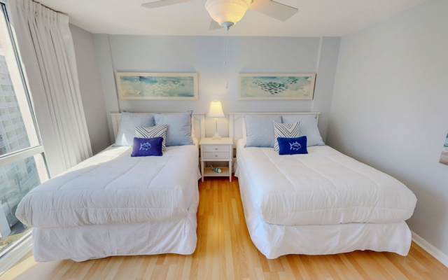 Shoreline Towers 2111 3 Bedroom Condo