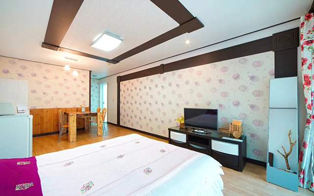 Yangyang Blue Sky Galaxy Pension