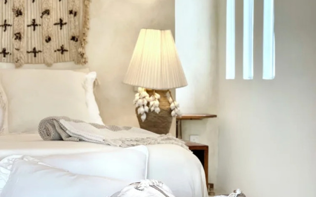 Simba wa Kale Suites & Beach