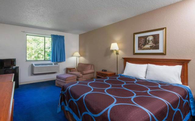 Rodeway Inn Delmont