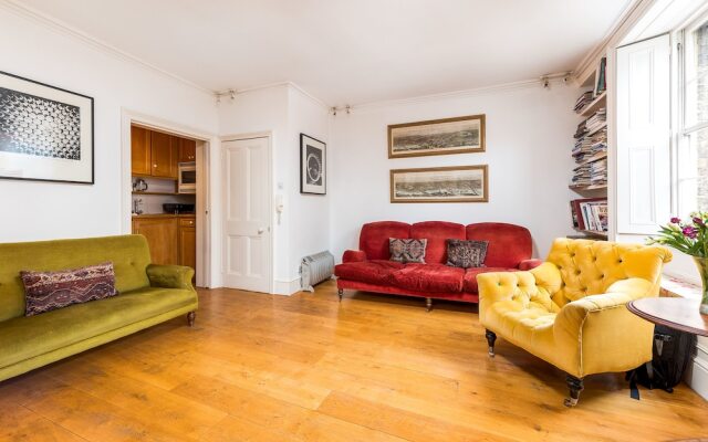 Отель Classic Covent Garden Home by Trafalgar Square комната для гостей