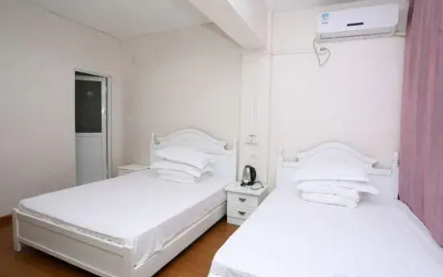 Ningbo Denghua Hotel