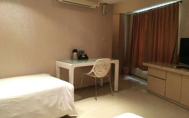 Daylight Hotel
