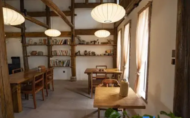 Xiqiao Homestay (Guantang Hot Spring Resort)