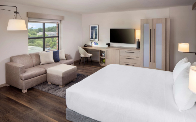 Hyatt Place Mount Pleasant Towne Centre