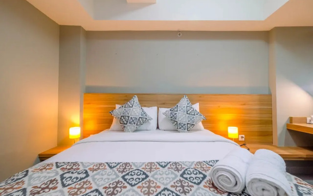 Comfortable 1BR Apartment at Mustika Golf Residence