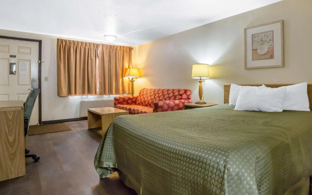 Rodeway Inn Hardin