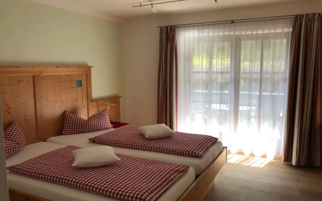 Hotel Am Wiesenhang - Garni