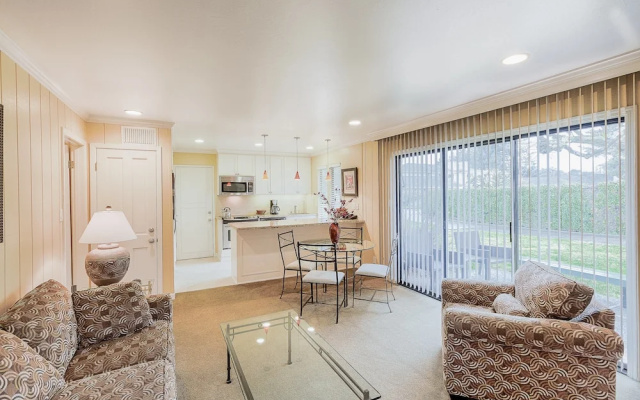 1-Bedroom Condo Near Trails