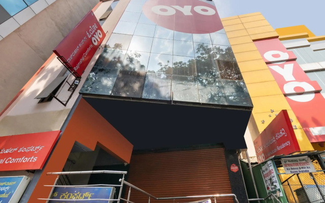 OYO 10293 Rajmahal Comforts