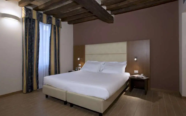 Отель Four Points Flex by Sheraton Parma