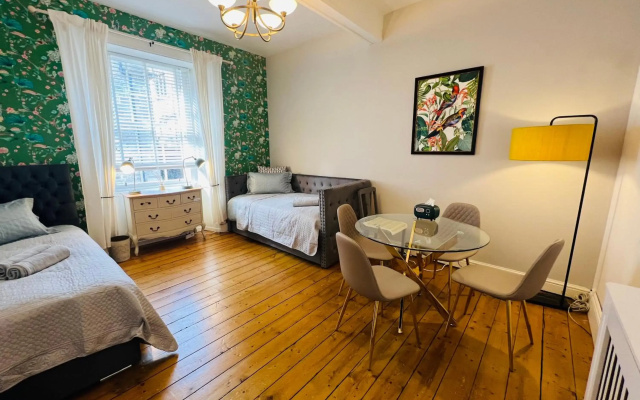Old Town Centre Apartment 5 mins to Edinburgh Castle