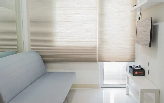 2Br Apartment with Sofa Bed at Green Pramuka City