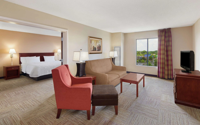 Hampton Inn Columbus-North