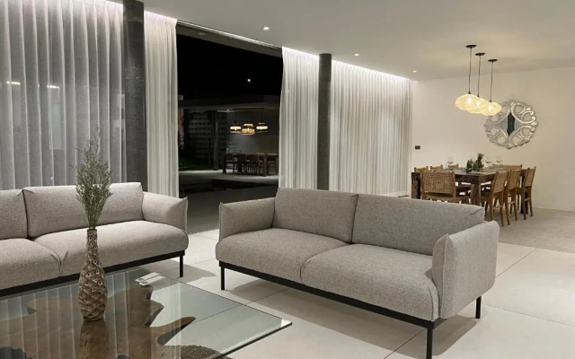 AURA GARDEN 2, pool & garden villa, Choengmon 500m