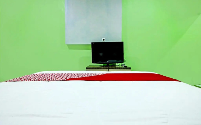 OYO 91231 Penginapan Fathona Syariah