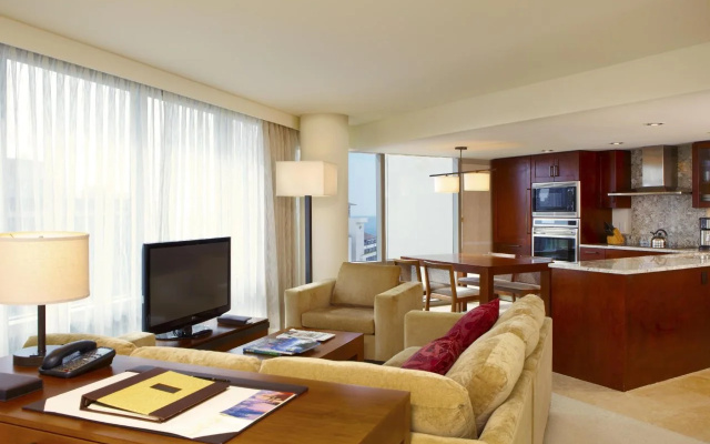 Ka Laʻi Waikiki Beach, LXR Hotels & Resorts