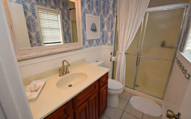 Lagoon Lanai 4 Bedroom Home