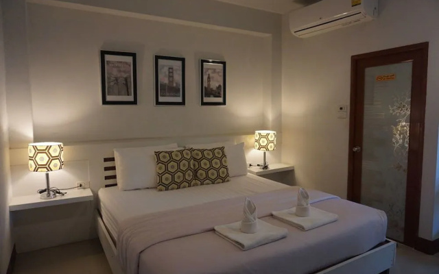 Papada Suite