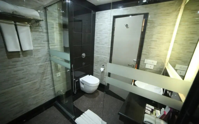 Ramada by Wyndham Varanasi Katesar