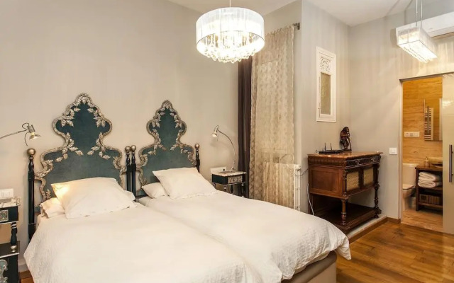 City Center Apartment with Terrace-1229