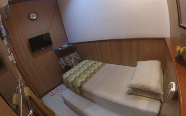 The Cabin Hotel