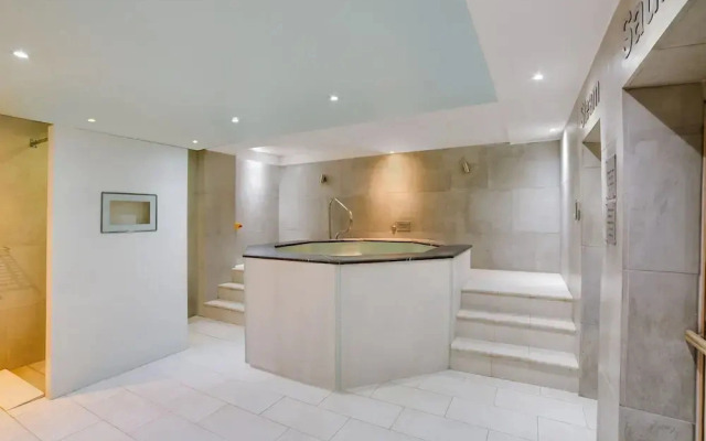 London Perfect - Queensgate Studio Loft