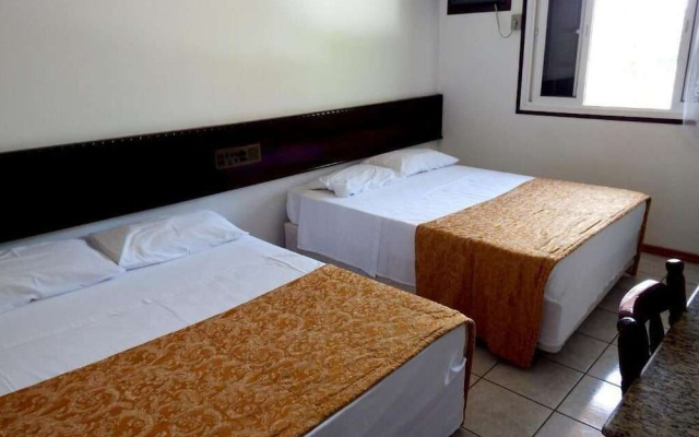 Holz Hotel