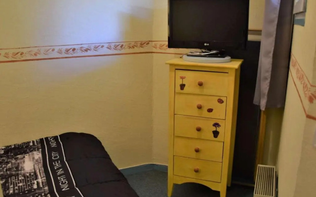 Appartement Risoul, 1 pièce, 4 personnes - FR-1-330-86