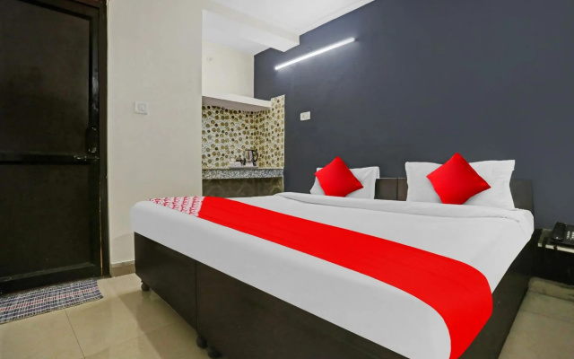 OYO 80647D Hotel Dreamland Residency