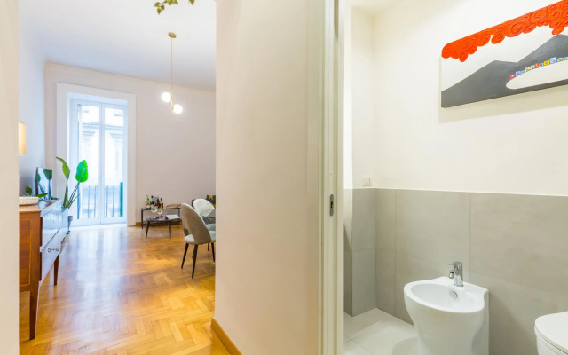 Chiatamone Design Apartment by Wonderful Italy