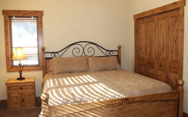Glenwood Canyon Resort