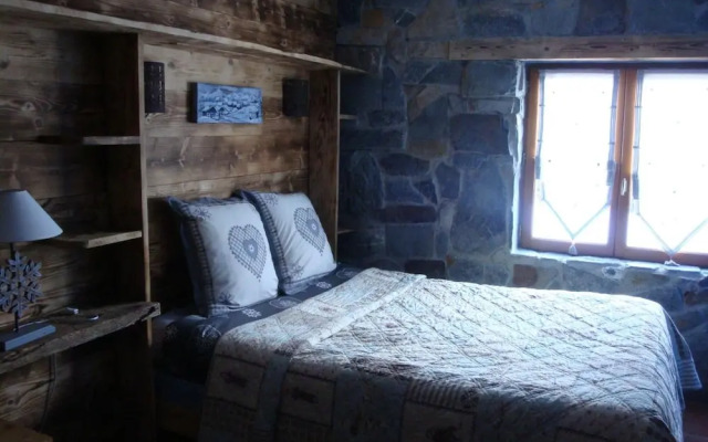 Chambres d'Hôtes Chalet De La Source