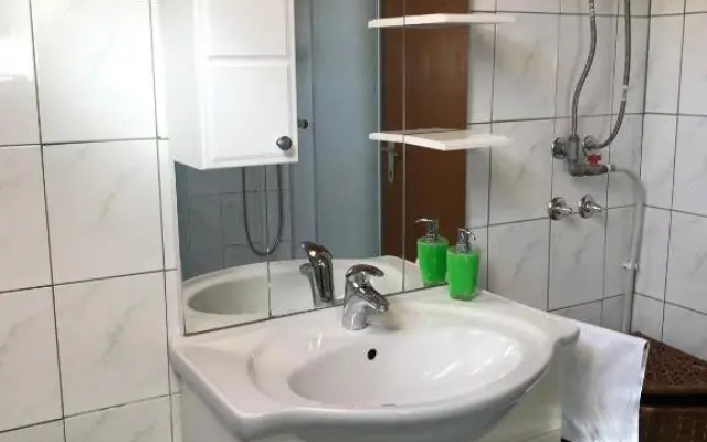 Apartments & Rooms Renata