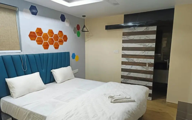 Goroomgo Santosh Inn Puri