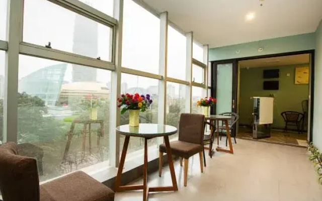 Jiayuan Business Hotel (Zhengzhou CBD Exhibition Center)