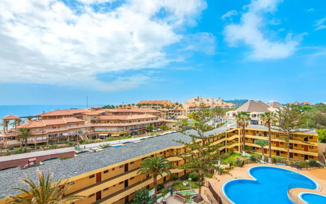 Torres del Sol Beach Front Apartment PH06