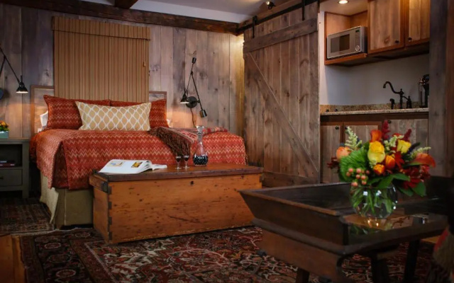 Inn by the bandstand a Boutique Hotel