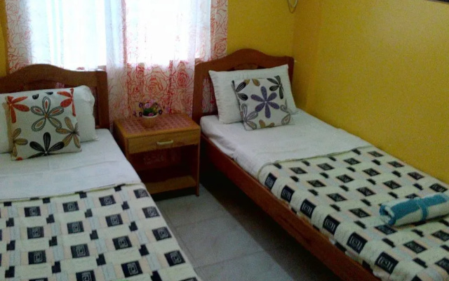 Baranda's Place Apartelle