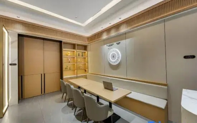 Yayue Hotel (Shiyan Renmin South Road Taihe Hospital)