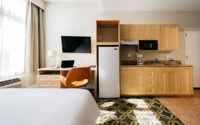 Studios Inn