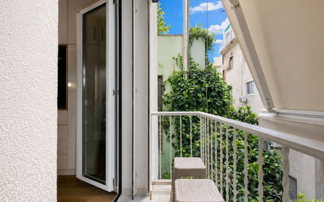 Acropolis Propylaea Apartment by A&A Residencies