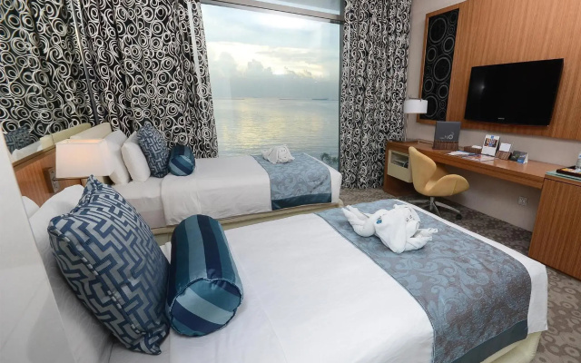 Hotel H2O