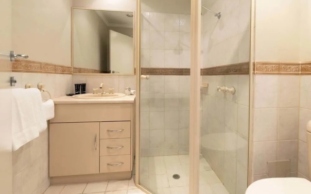 Pacific International Apartments Adelaide
