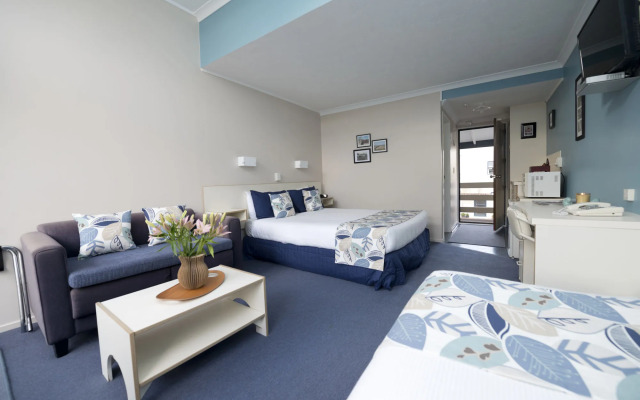 Wrights By The Sea Motel