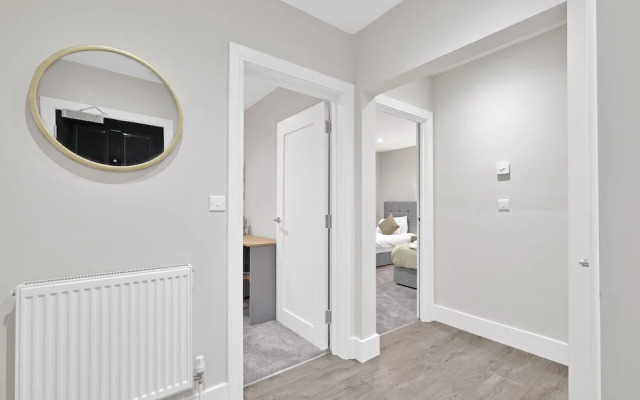 Crown Place 2 & 3 Bedroom Luxury Apts